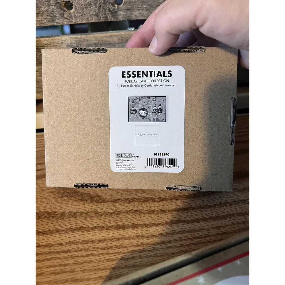 Rustic Style Boxed Christmas Cards 24 ct new in box, Holiday greetings, santa